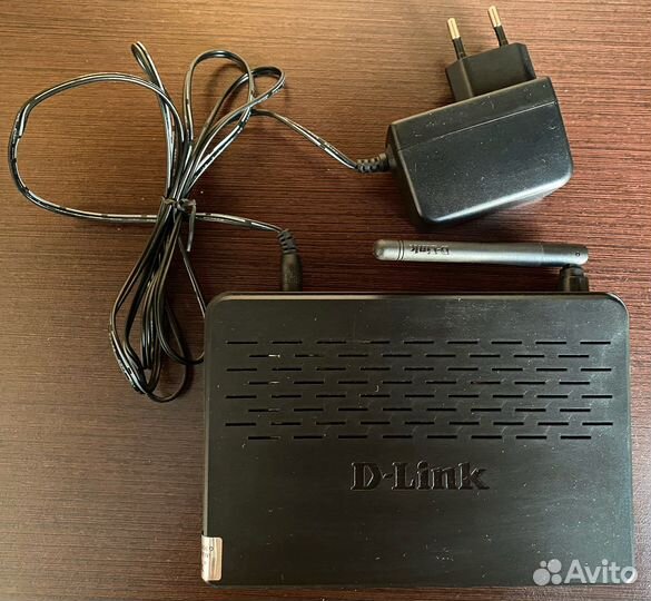 Wi-Fi роутер D-Link DSL-2650U
