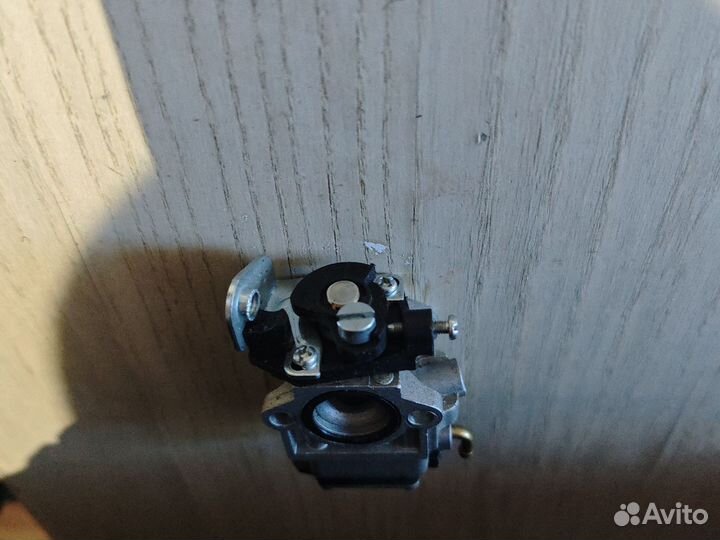 Карбюратор для бензинового триммера