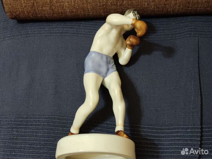 Фарфоровые статуэтки СССР лфз, Боксер, школьница