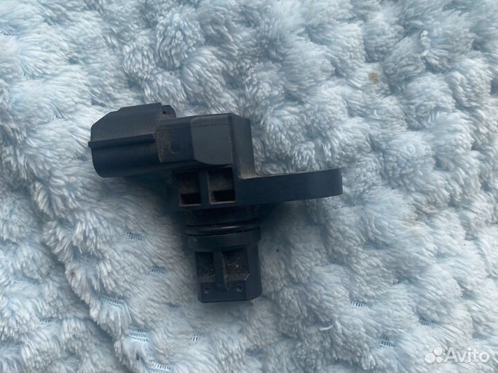 Датчик положения распредвала митсубиси лансер 10