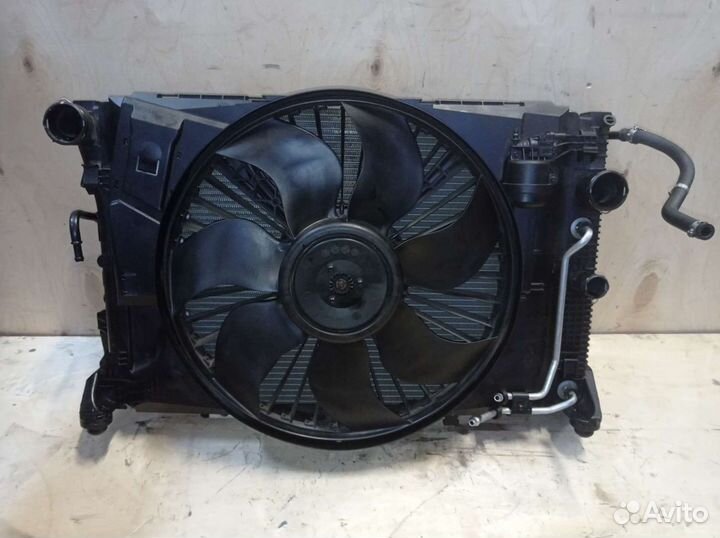 Кассета радиаторов Mercedes-Benz W207 W212