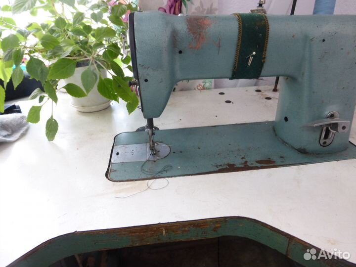Швейная машинка
