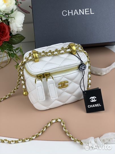 Сумка chanel белая