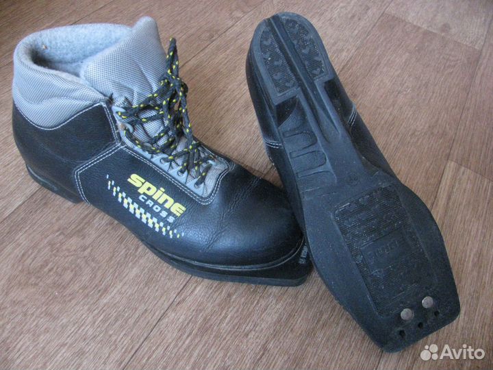 Лыжные ботинки р.33,35,40 и 41