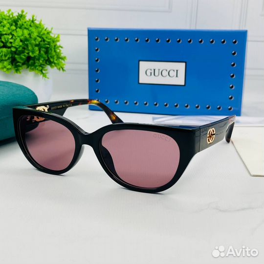 Солнцезащитные очки gucci