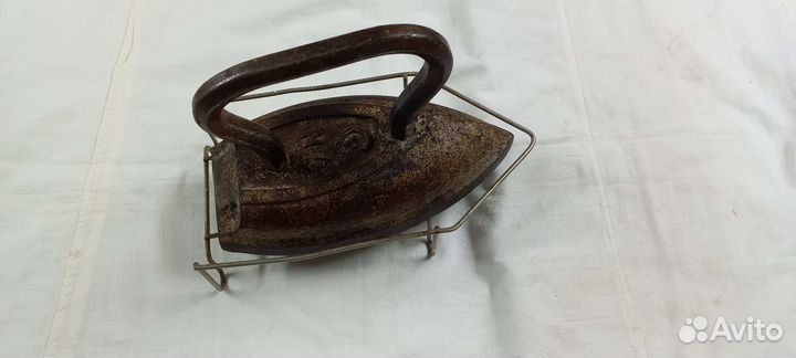 Утюг чугунный СССР №4 + подставка