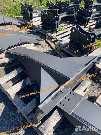 Корчеватель для минипогрузчика мксм ант Локуст