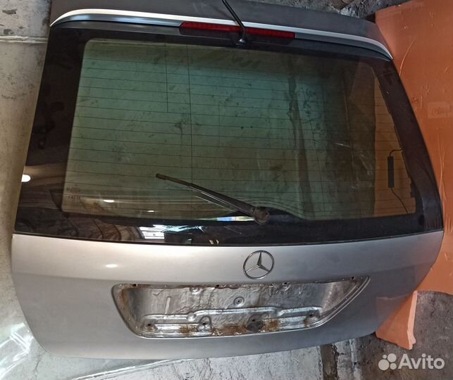 Крышка багажника W203 mercedes