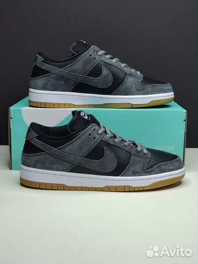 Кроссовки nike SB Dunk Low Dark Grey Black Gum