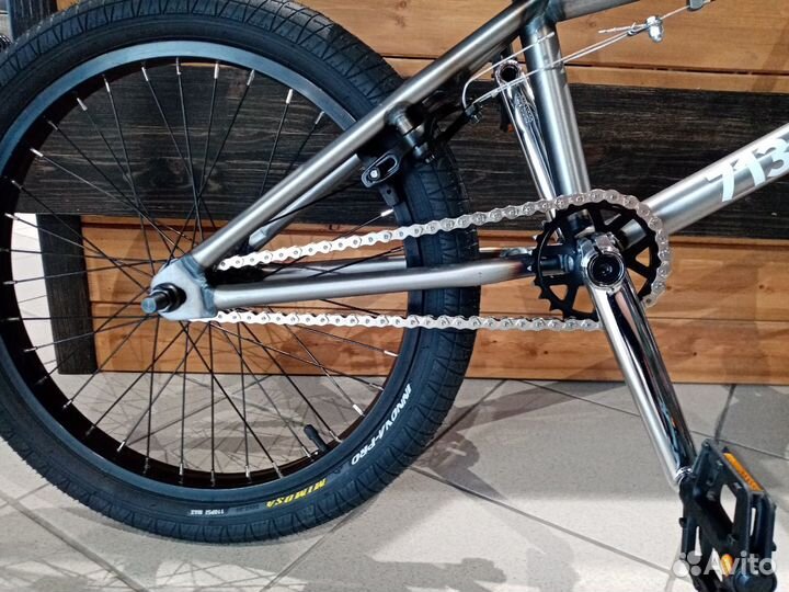 Велосипед BMX 713Bikes scream