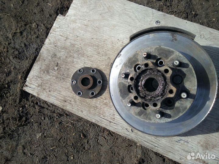 Кулак Паджеро 2 в сборе