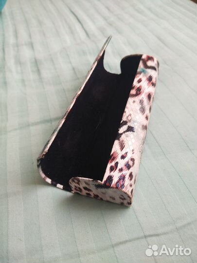 Солнцезащитные очки/Футляр для очков