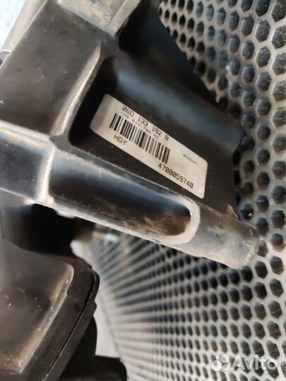 Коллектор впускной Audi A4 B7 BWE 2008