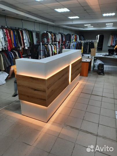 Стойка ресепшн