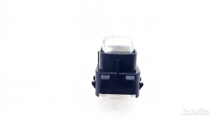 Кнопка стеклоподъемника задняя левая Mercedes-Benz