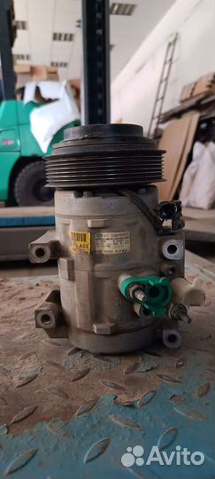 Компрессор кондиционера grand starex