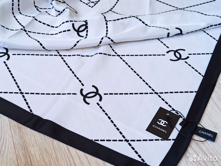 Платок Шелковый Chanel белый 6 расцветок