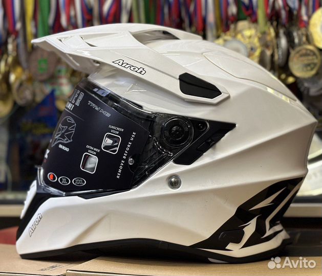 Мотошлем Airoh Commander (тур-эндуро)