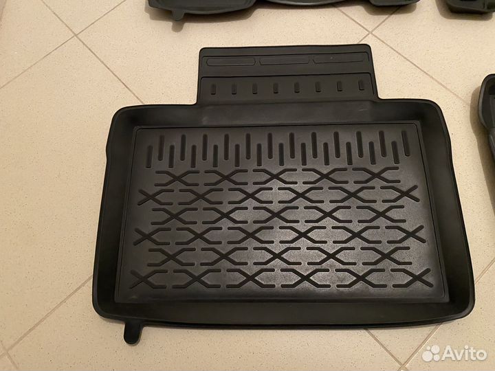 Оригинальные Коврики LADA Vesta SW Cross