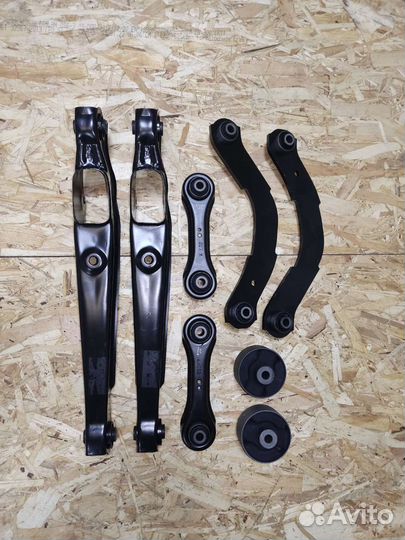 Рычаги задние на Ланцер 9, комплект