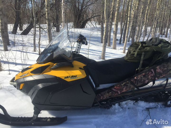 Skidoo tundra wt550f