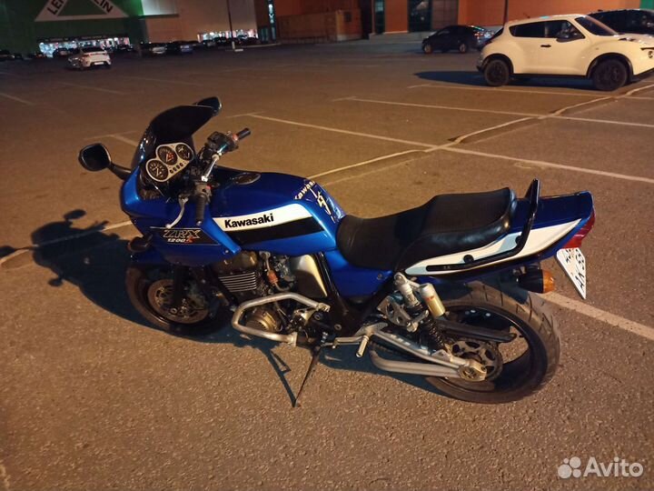 Kawasaki zrx1200s