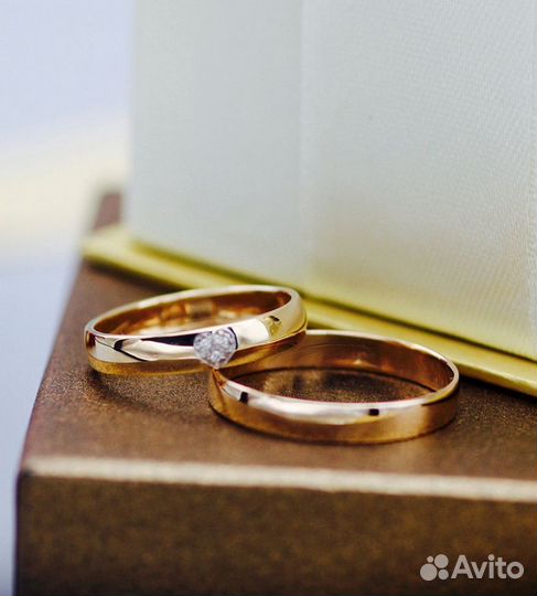 Обручальное кольцо новое 585