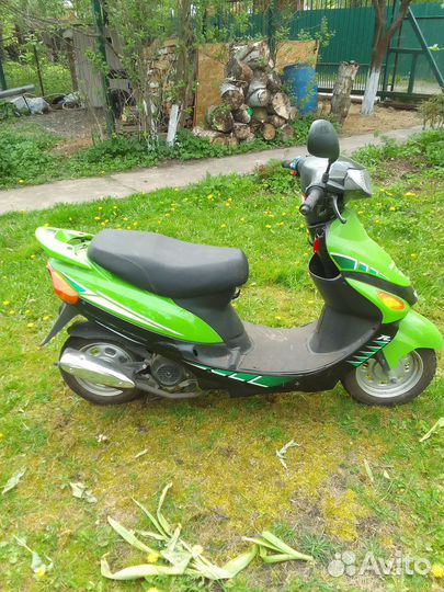 Скутер meteor 72