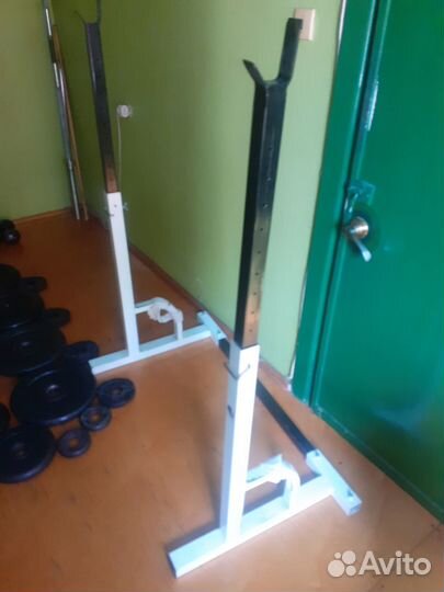 Стойки для штанги