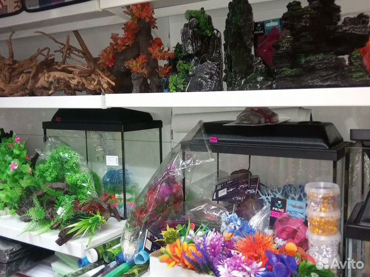 Декорации для аквариумов, террариумов, кл