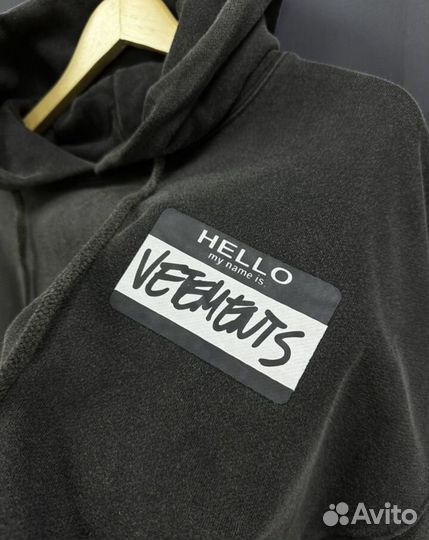 Vetemens oversize hoodie name tag