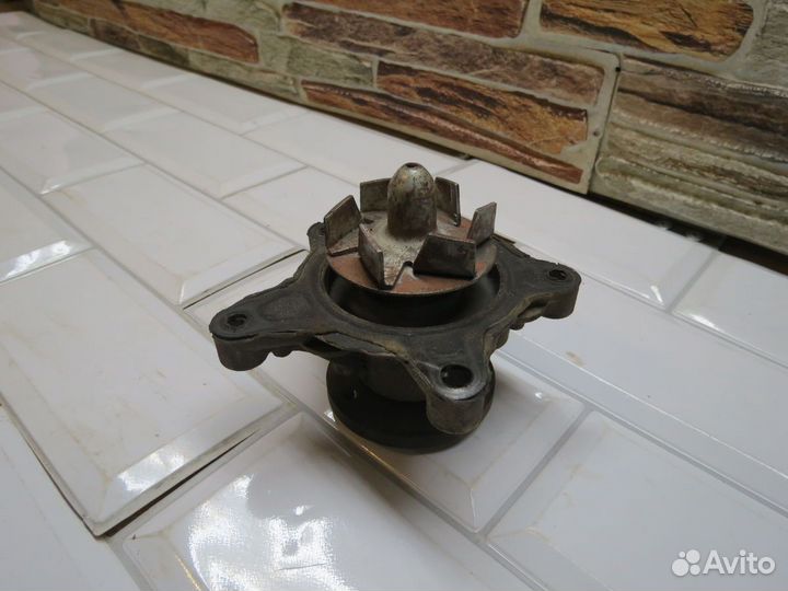 Помпа водяная Hyundai Solaris