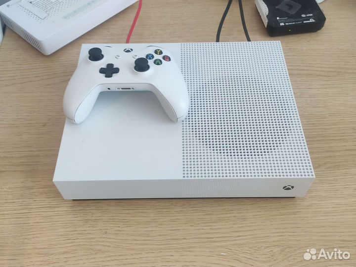 Xbox One S 1tb