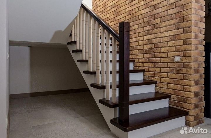 Лестница на второй этаж