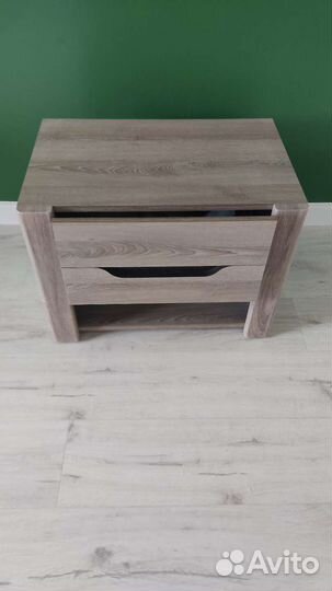 Тумба прикроватная