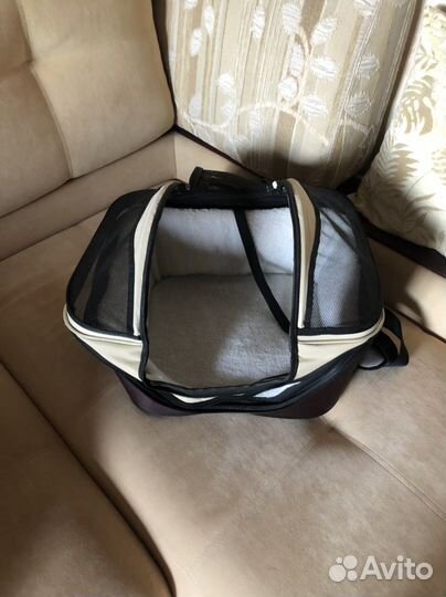 Переноска для кошек и собак