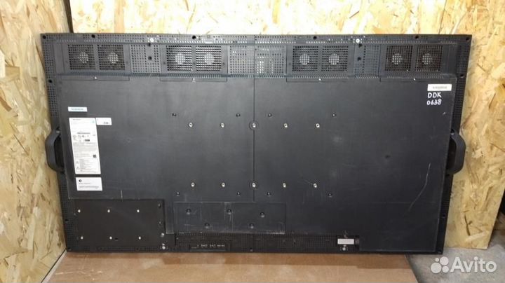 Монитор ЖК уличный sharp PN-V601, б/у, полосы