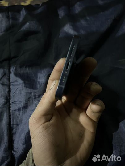 iPhone 12, 64 ГБ