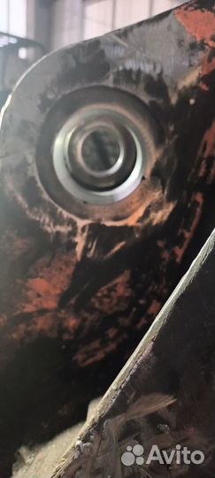 Ремонт спецтехники расточка и наплавка отверстий