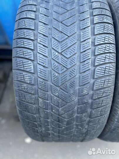 Pirelli Scorpion Winter 325/40 R22 114V