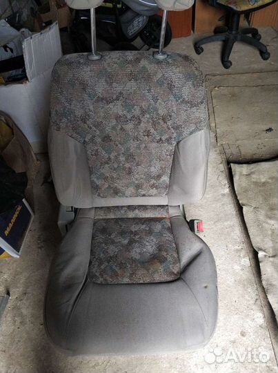 Сиденья Nissan Patrol Y61