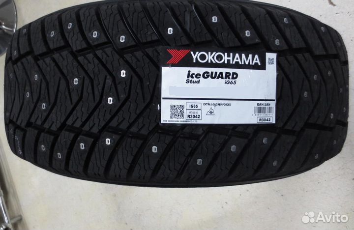 Yokohama Ice Guard IG65 215/65 R16 102T