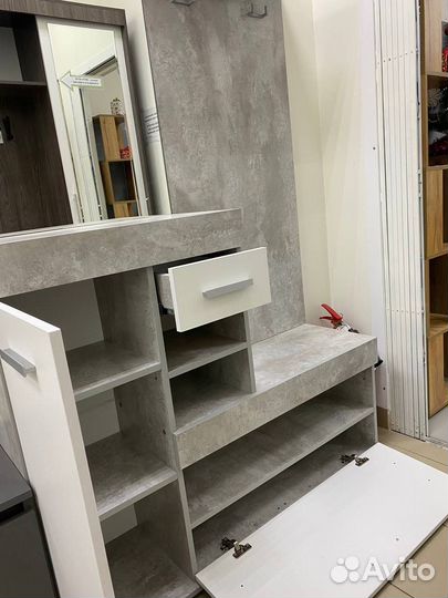 Прихожая инстаил бетон/белый