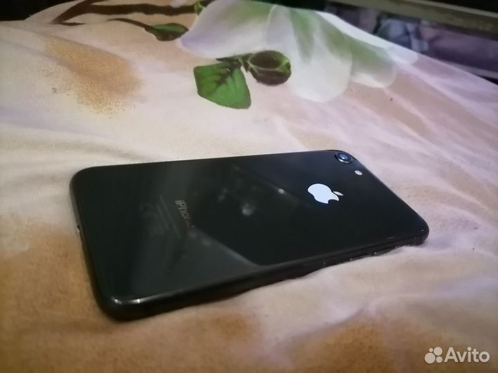 iPhone SE (2020), 64 ГБ