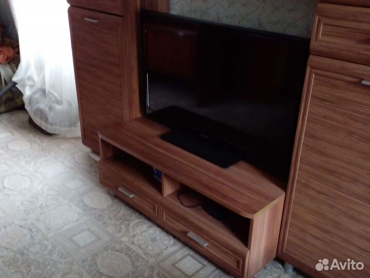 Стенка в гостиную бу