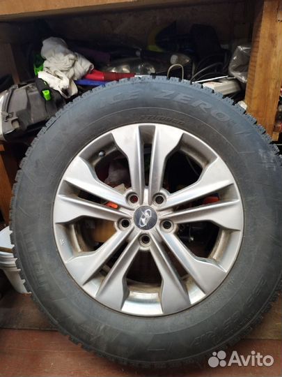 Зимние шины 235/65 17 и диски r17 Santa fe 3