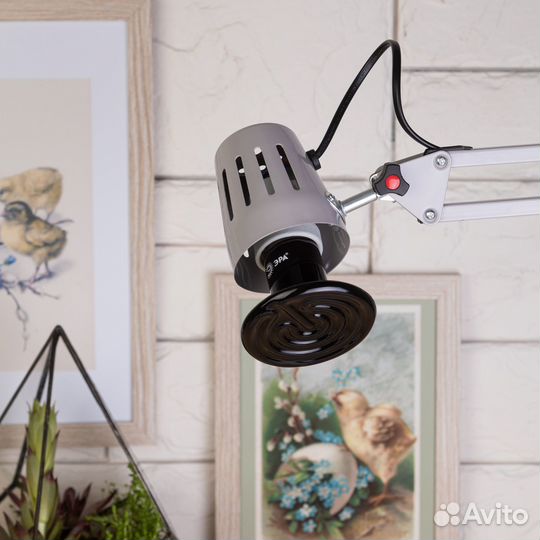 Инфракрасная лампа керамическая брудер рептилии