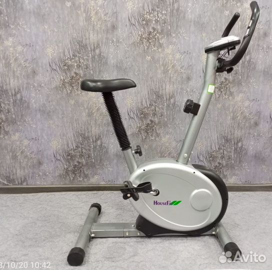 Велотренажер HouseFit HB-8051HP