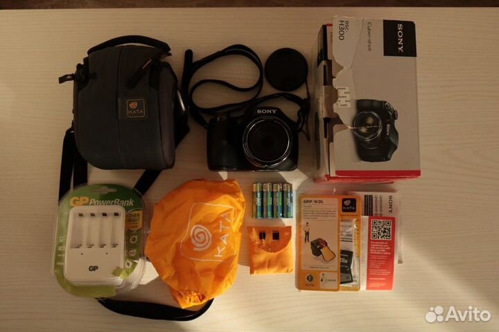 Sony cyber shot DSC H300