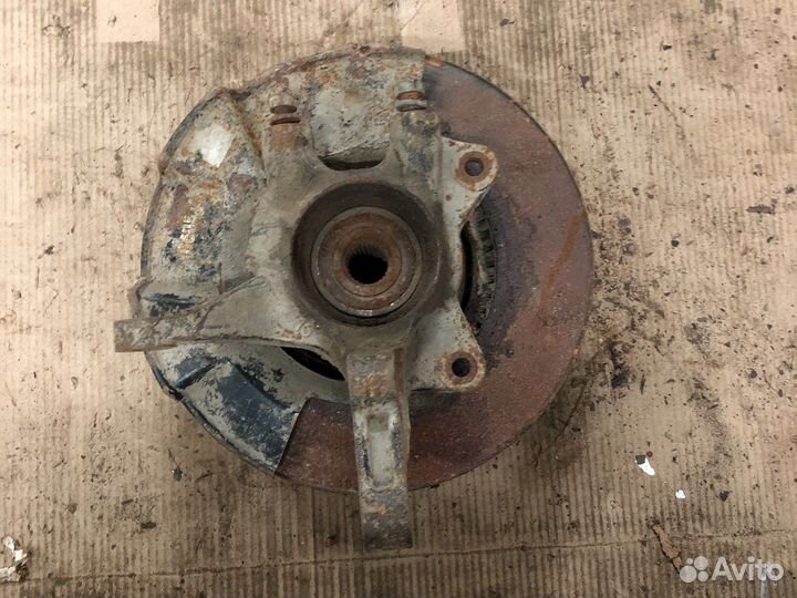 Hyundai tucson кулак поворотный